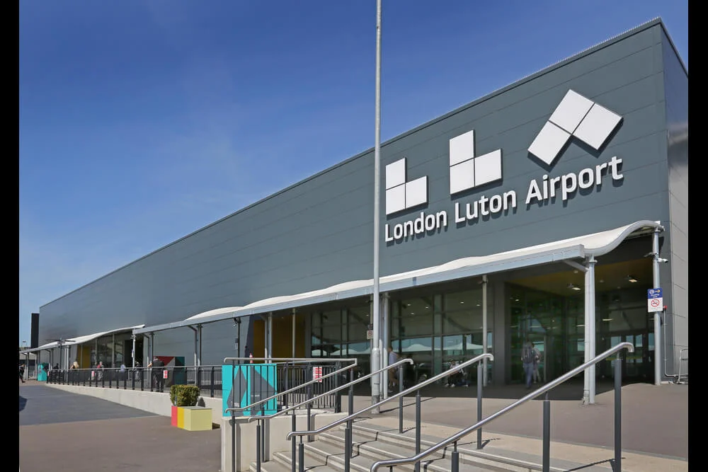 Luton Airport Transfers Buraq Cars Service